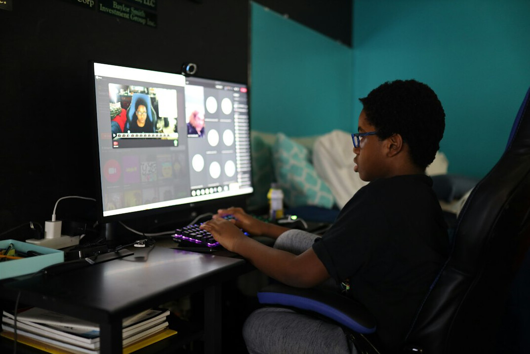 student building a game